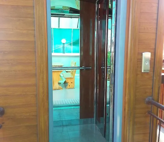 Kostadinovi Pensiune Ravda