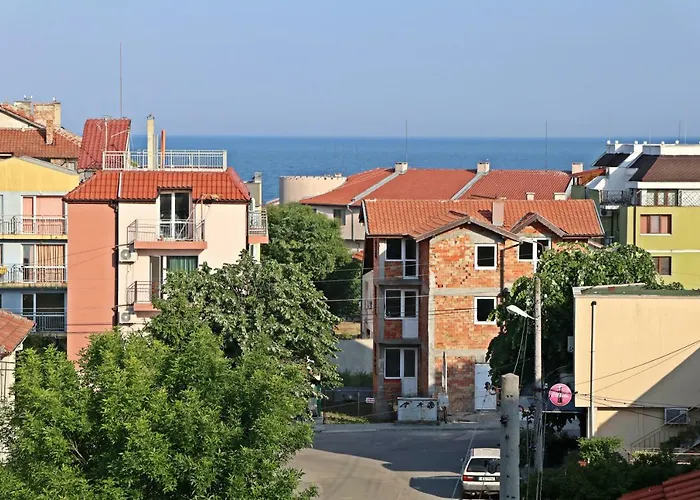 Kostadinovi Pensiune Ravda