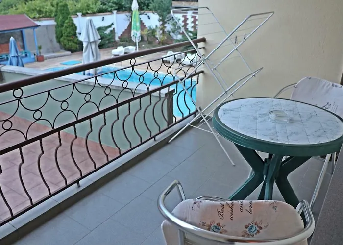 Kostadinovi Pensiune 3*